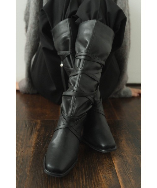 Knuth Marf(クヌースマーフ)の「loose long ribbon boots(ブーツ・レディース・バーガンディー/レッド/ブラック・24/23/25)」の4枚目の写真