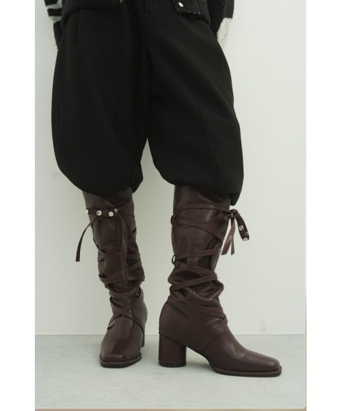 Knuth Marf(クヌースマーフ)の「loose long ribbon boots(ブーツ・レディース・バーガンディー/レッド/ブラック・24/23/25)」の7枚目の写真