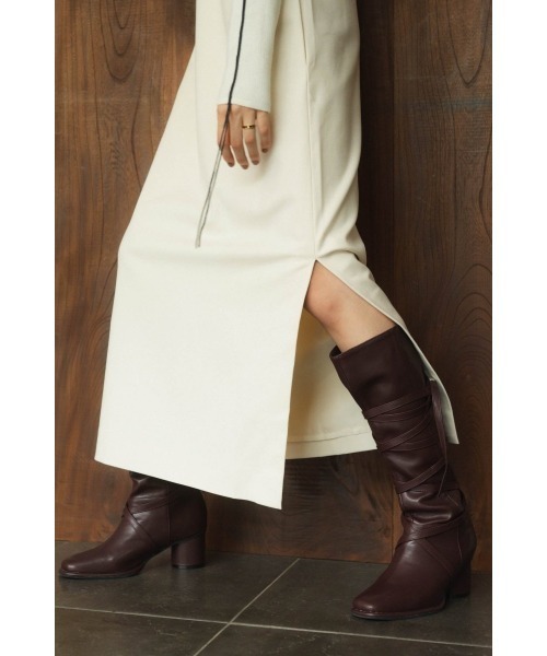 Knuth Marf(クヌースマーフ)の「loose long ribbon boots(ブーツ・レディース・バーガンディー/レッド/ブラック・24/23/25)」の11枚目の写真