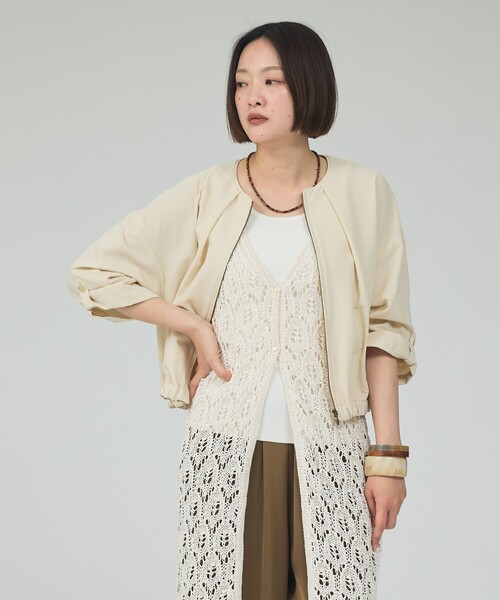 qualite(カリテ)の「【セットアップ対応】シアサッカーブルゾン/春服/夏服/サマージャケット/オフィスカジュアル/ドルマンジャケット(ブルゾン・レディース・ベージュ/ネイビー・38/36)」の13枚目の写真