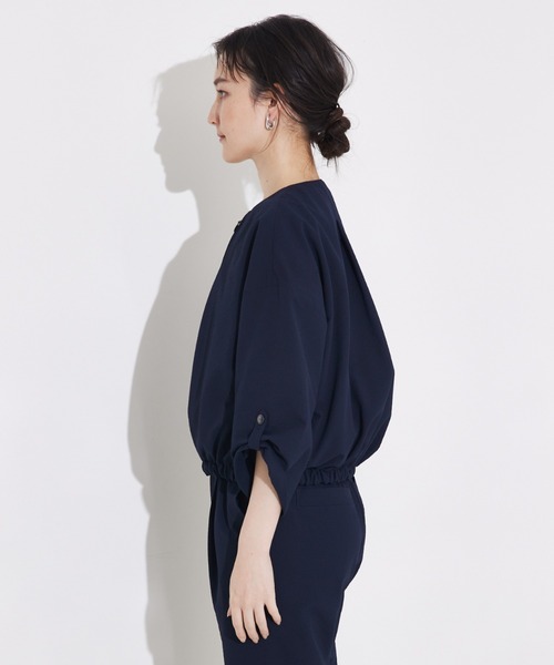 qualite（カリテ）の「【セットアップ対応】シアサッカーブルゾン/夏服/サマージャケット/オフィスカジュアル/ドルマンジャケット（ブルゾン・レディース・ベージュ/ネイビー・38/36）」の8枚目の写真