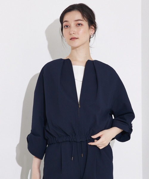qualite(カリテ)の「【セットアップ対応】シアサッカーブルゾン/春服/夏服/サマージャケット/オフィスカジュアル/ドルマンジャケット(ブルゾン・レディース・ベージュ/ネイビー・38/36)」の4枚目の写真