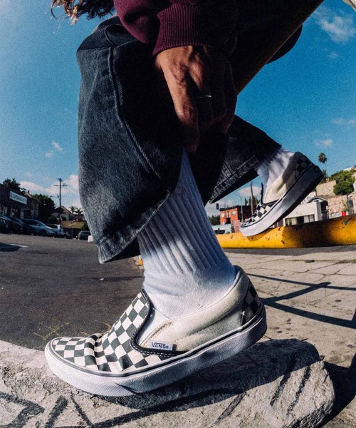 【VANS】バンズ CLASSIC SLIP-ON クラシックスリッポン VN0A5JMH クラシック スリッポン（スリッポン）｜VANS（バンズ）の
