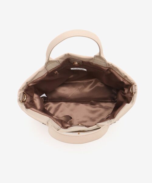 le.coeur blanc（ルクールブラン）の「ナイロンベルトデザイン2wayトート（トートバッグ・レディース・グレイッシュベージュ/ブラック・FREE）」の19枚目の写真