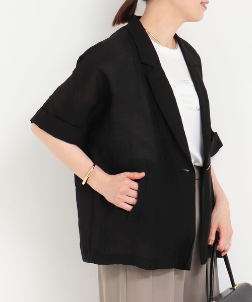 MICO COULIER（ミコクリエ）の「光沢エアリーテーラードジャケット（テーラードジャケット・レディース・ブラック/グレイッシュベージュ/ブラウン・38）」の13枚目の写真