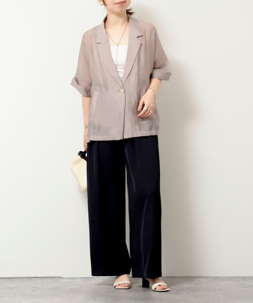 MICO COULIER（ミコクリエ）の「光沢エアリーテーラードジャケット（テーラードジャケット・レディース・ブラック/グレイッシュベージュ/ブラウン・38）」の17枚目の写真