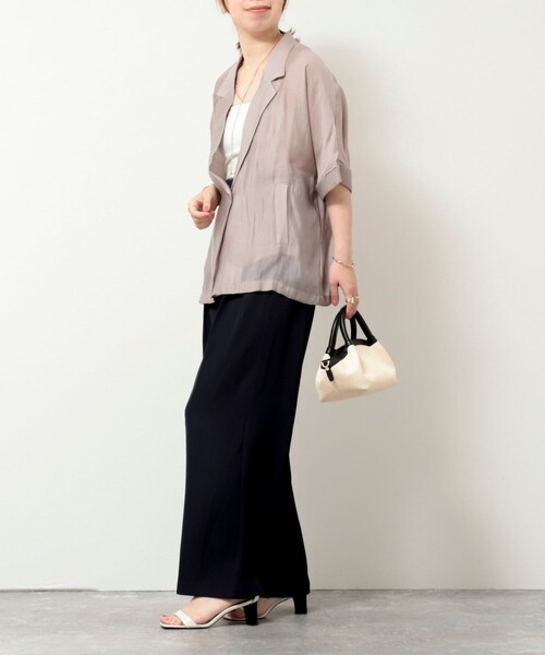 MICO COULIER（ミコクリエ）の「光沢エアリーテーラードジャケット（テーラードジャケット・レディース・ブラック/グレイッシュベージュ/ブラウン・38）」の19枚目の写真