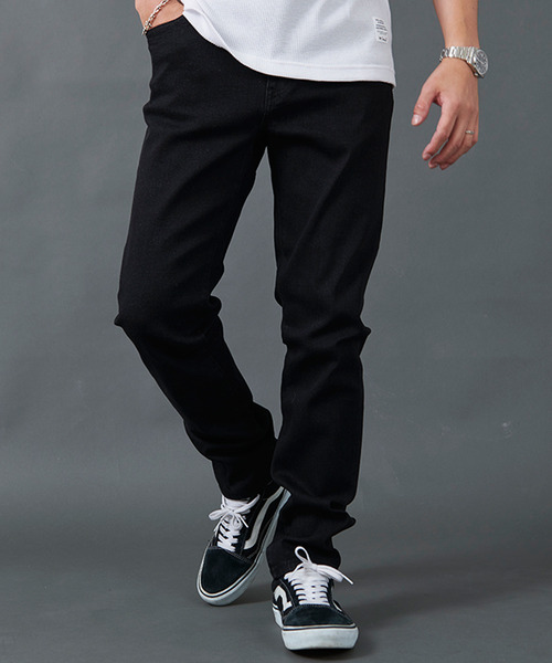 CavariA（キャバリア）の「テーパードスキニーデニムパンツ（デニムパンツ・メンズ・ブラック/ワンウォッシュ・マルチサイズ）」の3枚目の写真