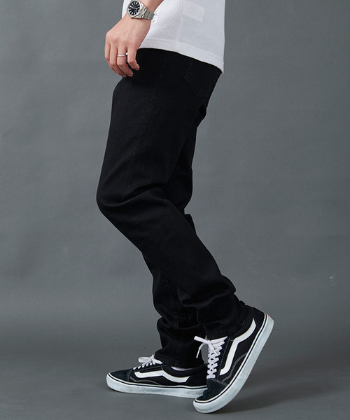 CavariA（キャバリア）の「テーパードスキニーデニムパンツ（デニムパンツ・メンズ・ブラック/ワンウォッシュ・マルチサイズ）」の5枚目の写真