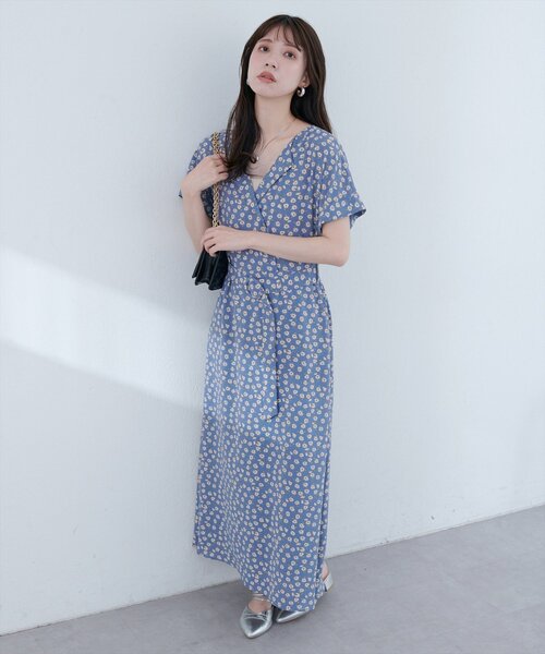 natural couture(ナチュラルクチュール)の「【WEB限定】トライアングルカラーワンピース(ワンピース・レディース・ベージュ/ネイビー/ブラック/サックスブルー/ボルドー・FREE)」の22枚目の写真