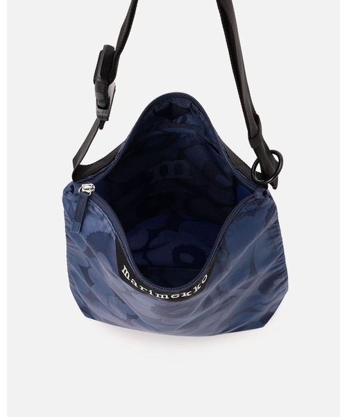 marimekko（マリメッコ）の「Unikko / Neat Crossbody  M shoulder bag（ショルダーバッグ・レディース・ベージュ/ダークブルー・FREE）」の13枚目の写真