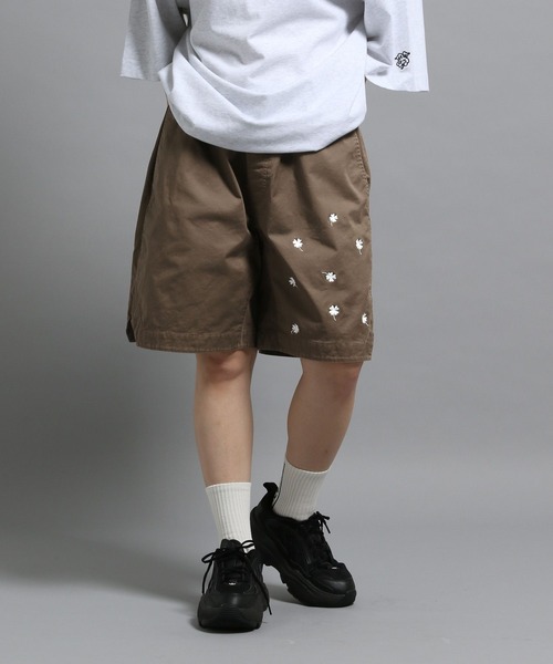GEORGE'S(ジョージズ)の「エンブロイダリーショートパンツ(その他パンツ・メンズ・ネイビー/チャコールグレー/モカ・LARGE/MEDIUM)」の2枚目の写真