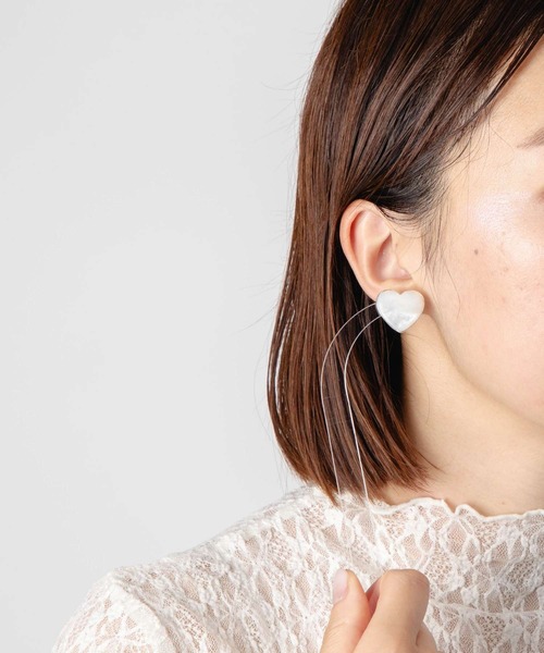 ANNIKA INEZ アニカイネズ　スモールハートピアス ANNIKA INEZ】HEART HOOPS スモールピアス | goldandbouncy