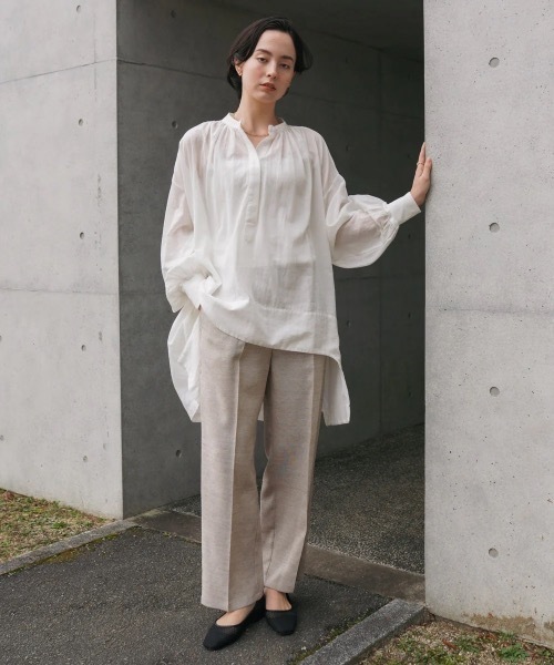 Bou Jeloud(ブージュルード)の「コットン楊柳イレギュラーTチュニック(シャツ/ブラウス・レディース・ブラック/オフホワイト・38)」の5枚目の写真