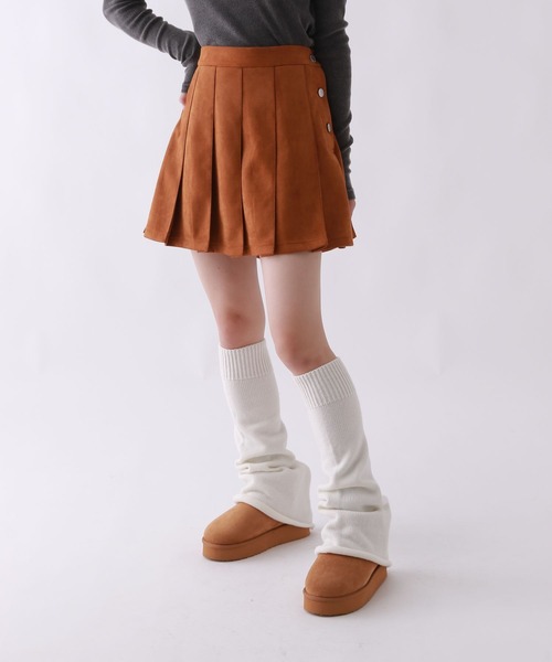 repipi armario（レピピ アルマリオ）の「フェイクレザープリーツスカート（スカート・キッズ・ブラウン/ブラック/ブラウン系その他・LARGE/MEDIUM/SMALL）」の3枚目の写真