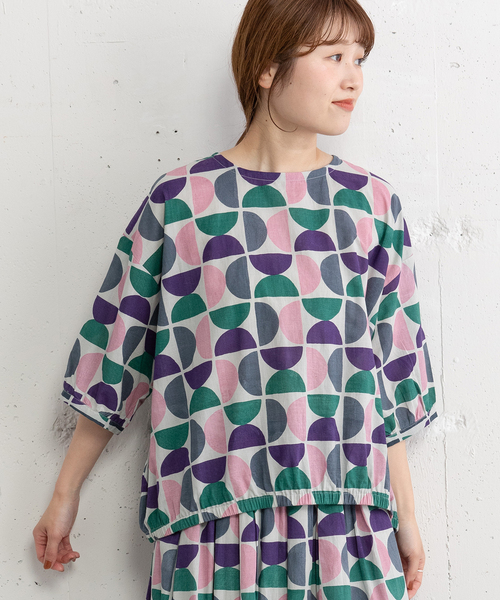 POU DOU DOU(プードゥドゥ)の「<made in INDIA>Art motif print プルオーバーブラウス(シャツ/ブラウス・レディース・ピンク/ブルー・M)」の15枚目の写真