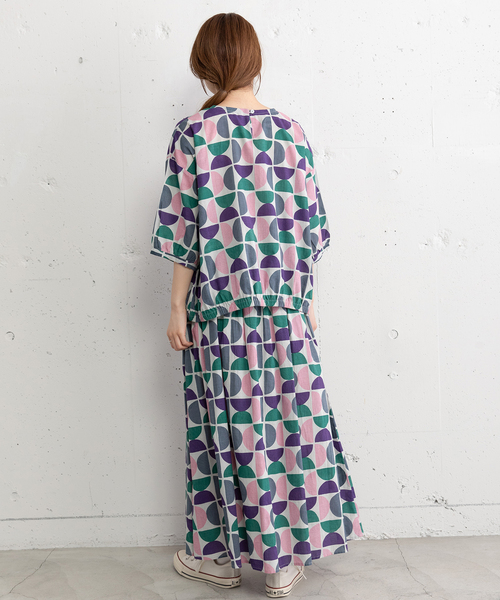 POU DOU DOU(プードゥドゥ)の「<made in INDIA>Art motif print プルオーバーブラウス(シャツ/ブラウス・レディース・ピンク/ブルー・M)」の21枚目の写真