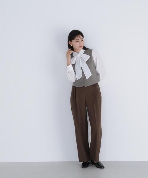 NATURAL BEAUTY BASIC(ナチュラルビューティーベーシック)の「◇シャツカラーリボンブラウス(シャツ/ブラウス・レディース・ブルー/ベージュ/オフホワイト・SMALL/MEDIUM)」の9枚目の写真