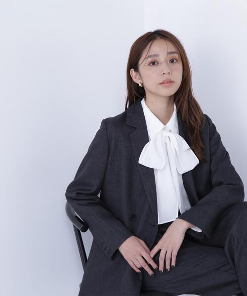 NATURAL BEAUTY BASIC(ナチュラルビューティーベーシック)の「◇シャツカラーリボンブラウス(シャツ/ブラウス・レディース・ブルー/ベージュ/オフホワイト・SMALL/MEDIUM)」の10枚目の写真
