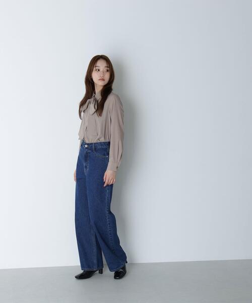 NATURAL BEAUTY BASIC(ナチュラルビューティーベーシック)の「◇シャツカラーリボンブラウス(シャツ/ブラウス・レディース・ブルー/ベージュ/オフホワイト・SMALL/MEDIUM)」の19枚目の写真