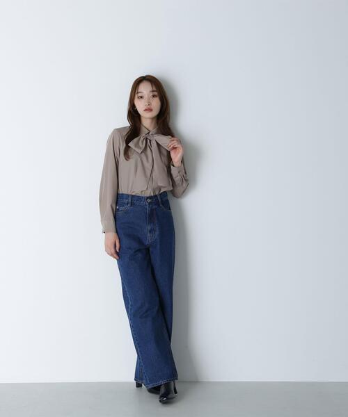 NATURAL BEAUTY BASIC(ナチュラルビューティーベーシック)の「◇シャツカラーリボンブラウス(シャツ/ブラウス・レディース・ブルー/ベージュ/オフホワイト・SMALL/MEDIUM)」の21枚目の写真