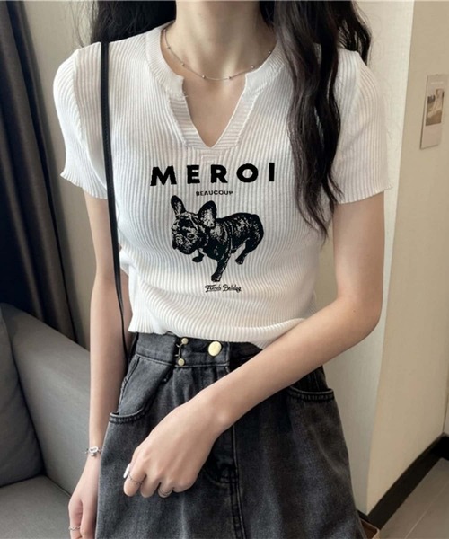 MAISON DE THERESE（メゾン ド テレーズ）の「VネックロゴTシャツ（Tシャツ/カットソー・レディース・グレー/ブラック/ホワイト・FREE）」の4枚目の写真