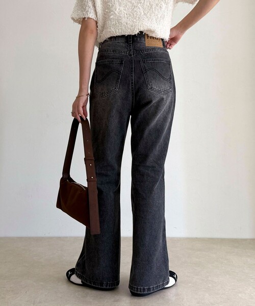 fredy emue(フレディエミュ)の「FRベーシックフレアデニムパンツ(デニムパンツ・レディース・ブラック/ブルー・36/38)」の9枚目の写真