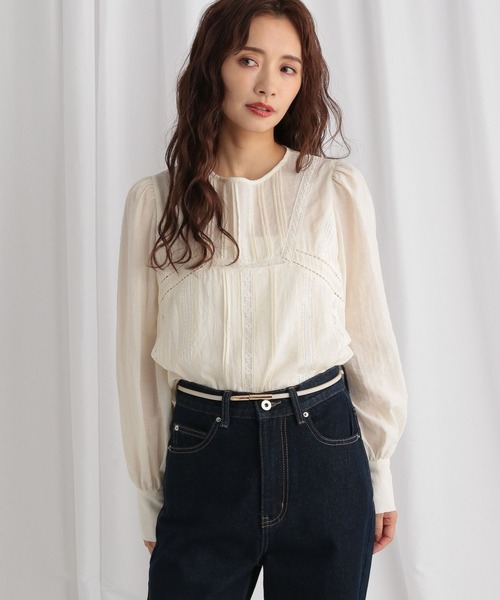 mysty woman（ミスティウーマン）の「ピンタックレースブラウス 581518（Tシャツ/カットソー・レディース・アイボリー/ベージュ/ブラック・FREE）」の2枚目の写真