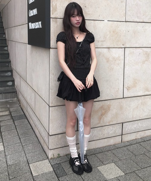anyonemore（エニワンモア）の「ウエストゴムタックギャザーバルーンミニスカート（スカート・レディース・グレー/ホワイト/ブラック・FREE）」の11枚目の写真
