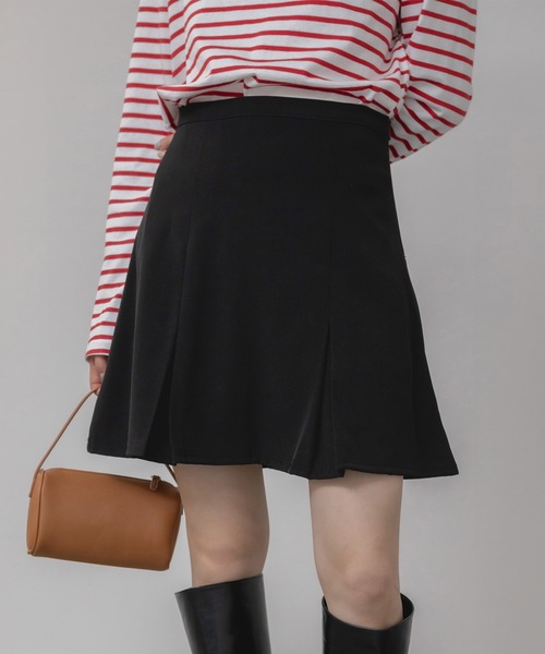 HEILIS(ヘイリス)の「プリーツミニスカート/ブラック グレー プリーツ スカート ファスナー開閉 春服 秋服 冬服 ミニスカ 台形 韓国 ノームコア ガーリー シティガール 膝上(スカート・レディース・グレー/ブラック・FREE)」の2枚目の写真