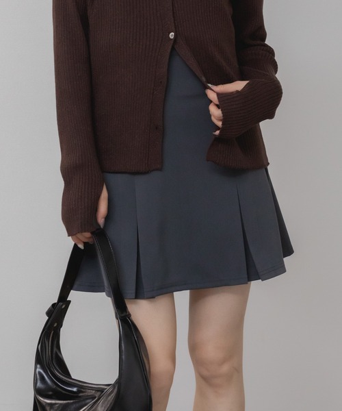 HEILIS(ヘイリス)の「プリーツミニスカート/ブラック グレー プリーツ スカート ファスナー開閉 春服 秋服 冬服 ミニスカ 台形 韓国 ノームコア ガーリー シティガール 膝上(スカート・レディース・グレー/ブラック・FREE)」の13枚目の写真