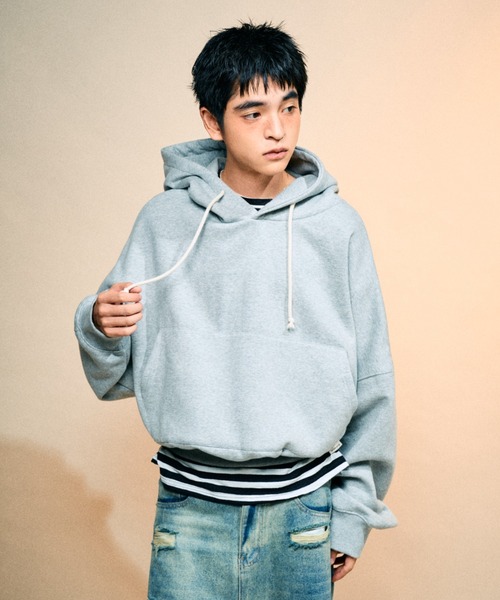 Elanque（エランク）の「volume hoodie / 裏起毛ボリュームフーディー（パーカー・メンズ・ブラック/グレー・SMALL/LARGE/MEDIUM）」の2枚目の写真