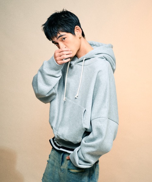 Elanque（エランク）の「volume hoodie / 裏起毛ボリュームフーディー（パーカー・メンズ・ブラック/グレー・SMALL/LARGE/MEDIUM）」の7枚目の写真