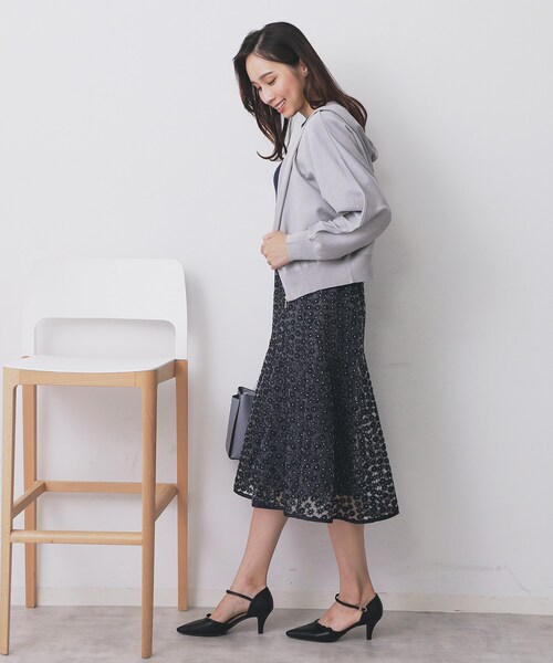 index（インデックス）の「ドルマンジップラメパーカ【洗濯機OK】（パーカー・レディース・ベージュ系その他7/グレー系4/ブラック系5・00）」の14枚目の写真