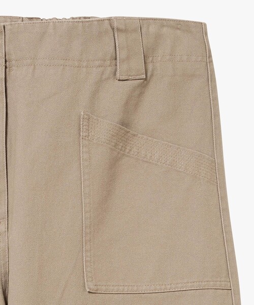 AIGLE(エーグル)の「コーデュロイ バルーンパンツ(チノパンツ・レディース・カーキ/ベージュ・38/40/36)」の11枚目の写真