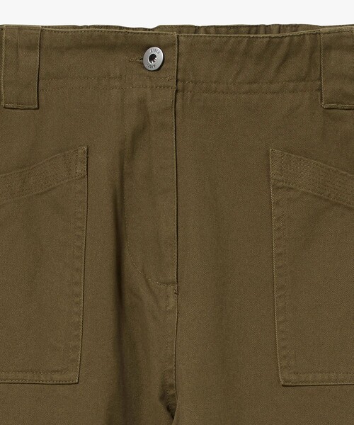 AIGLE(エーグル)の「コーデュロイ バルーンパンツ(チノパンツ・レディース・カーキ/ベージュ・38/40/36)」の16枚目の写真