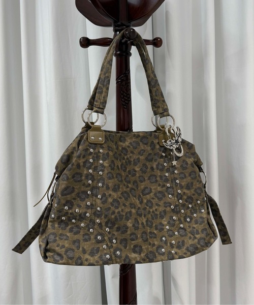 sedacle（セダクル）の「アソートスタッズボストンバッグ（ボストンバッグ・レディース・ブラウン/ブラック/グレー・FREE）」の7枚目の写真