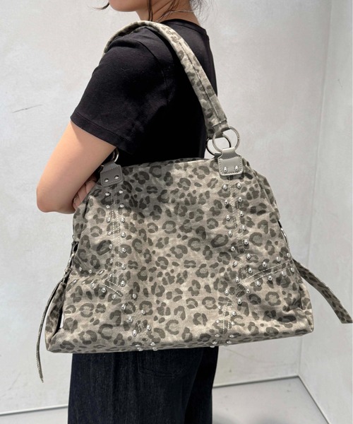 sedacle（セダクル）の「アソートスタッズボストンバッグ（ボストンバッグ・レディース・ブラウン/ブラック/グレー・FREE）」の14枚目の写真