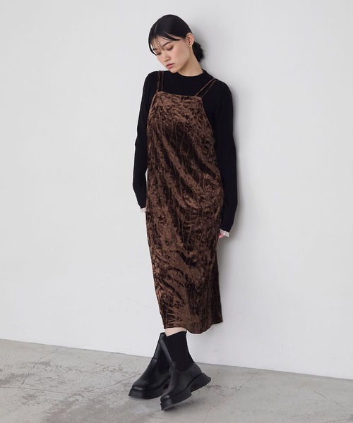 forksy.(フォルクシー)の「【forksy.】裾スリットベロアキャミロングワンピース(ワンピース・レディース・ブラック/ブラウン/グレー・FREE)」の20枚目の写真