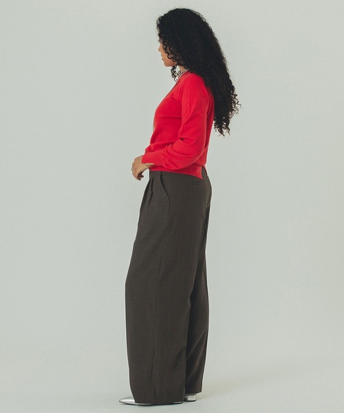 ROSE BUD(ローズバッド)の「BASIC KNIT TOP(ニット/セーター・レディース・レッド/オフホワイト/ブラック・ONE SIZE)」の15枚目の写真