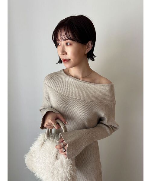LAGUNAMOON（ラグナムーン）の「オフショルリブニットワンピース（ワンピース・レディース・ベージュ/グレー・SMALL/MEDIUM）」の14枚目の写真