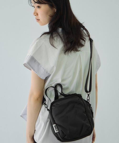 セール】CONTROL FREAKナイロンボクシーバッグ（バックパック/リュック