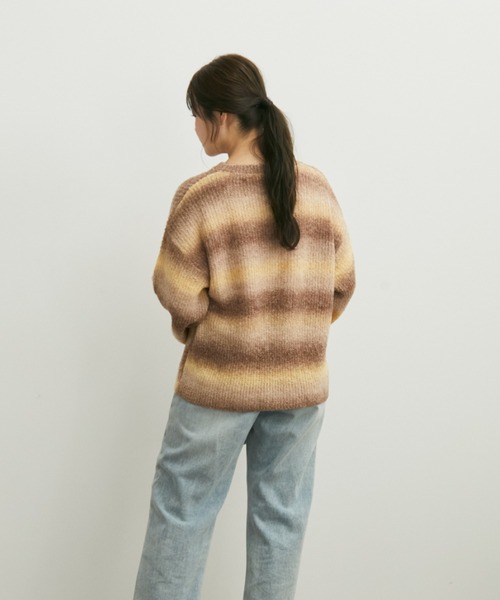 Auntie Rosa（アンティローザ）の「【karin’s direction item】グラデーションオーバールーズニット（ニット/セーター・レディース・ブラウン/オレンジ・FREE）」の22枚目の写真