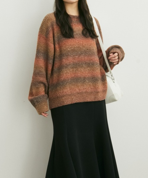 Auntie Rosa（アンティローザ）の「【karin’s direction item】グラデーションオーバールーズニット（ニット/セーター・レディース・ブラウン/オレンジ・FREE）」の3枚目の写真