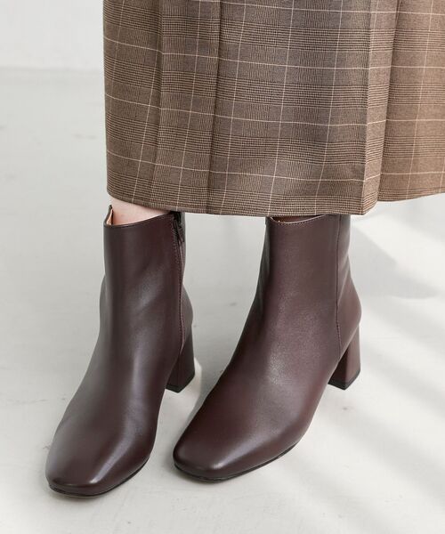 le.coeur blanc（ルクールブラン）の「REMMEショートブーツ（ブーツ・レディース・ブラック/ダークブラウン・38/37）」の4枚目の写真