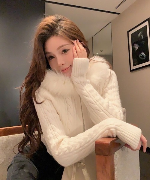 セール】フードフェイクファー付きジップアップニットカーデガン