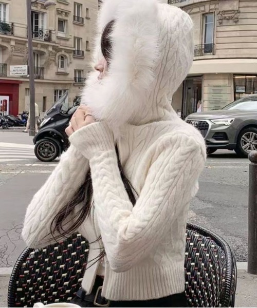 ViViDAY（ビビデー）の「フードフェイクファー付きジップアップニットカーデガン（ニット/セーター・レディース・ホワイト/ブラック/グレー・M）」の16枚目の写真