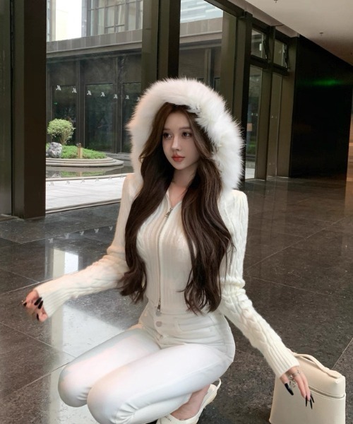 セール】フードフェイクファー付きジップアップニットカーデガン