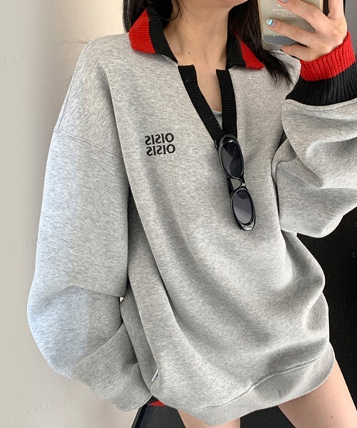 Dalfwin(ダールフィン)の「韓国ファッション OISISバイカラー配色スキッパー襟スウェット(スウェット・レディース・グレー/ネイビー・FREE)」の4枚目の写真