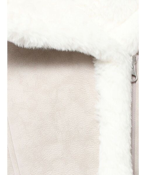 RESEXXY（リゼクシー）の「ヴィンテージライクフェイクファーブルゾン（ブルゾン・レディース・ベージュ/ブラウン・FREE）」の9枚目の写真